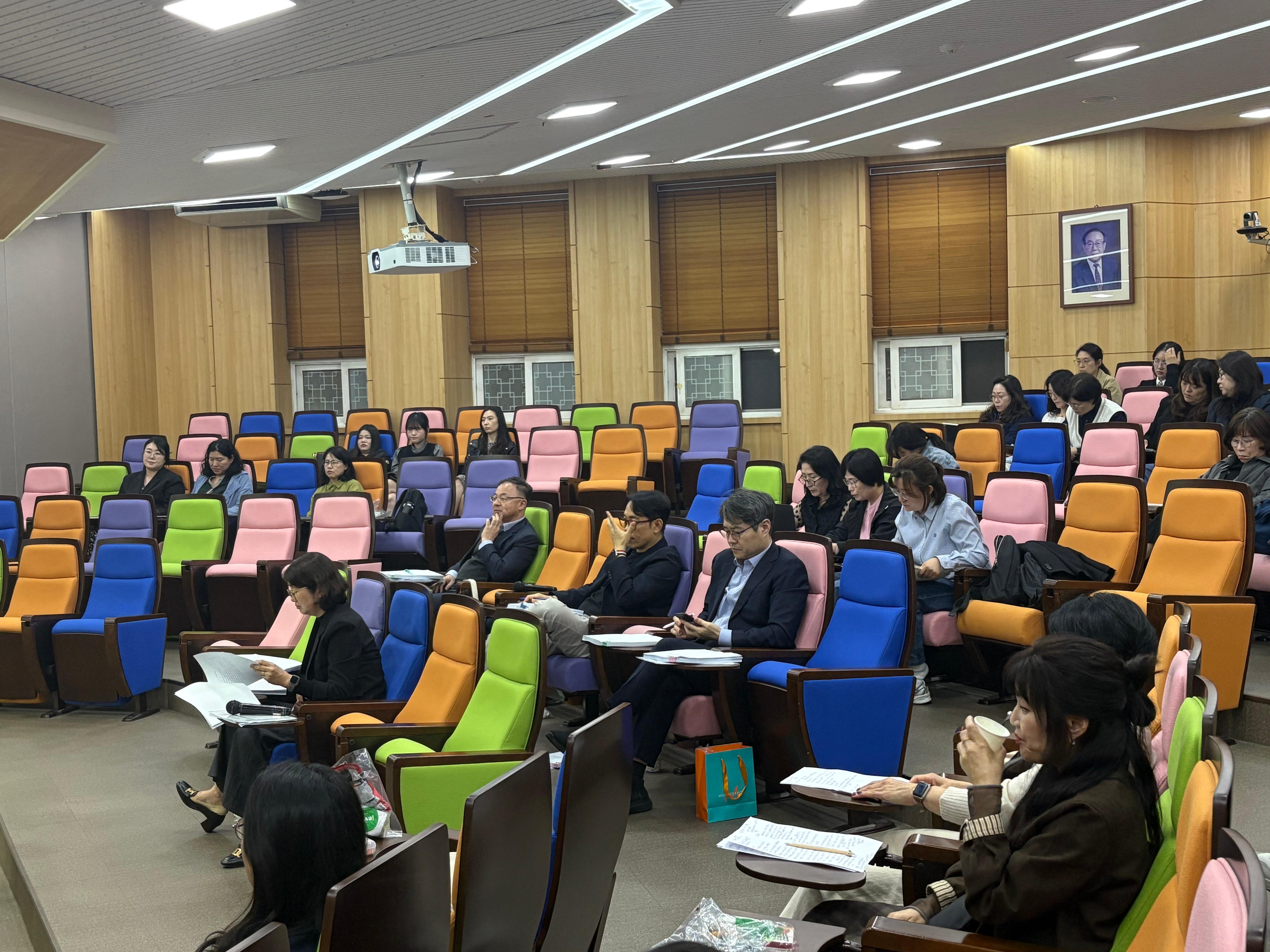 박사논문발표５.jpg 첨부 이미지